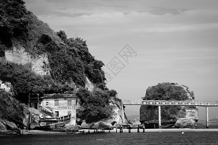 尼泰罗伊市博亚维雅热姆岛目的地悬崖建筑黑与白风景海洋旅游天空摄影水平图片