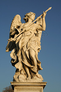 雕像的低角度视图目的地女性旅游天使国家城市天空地标形象摄影图片
