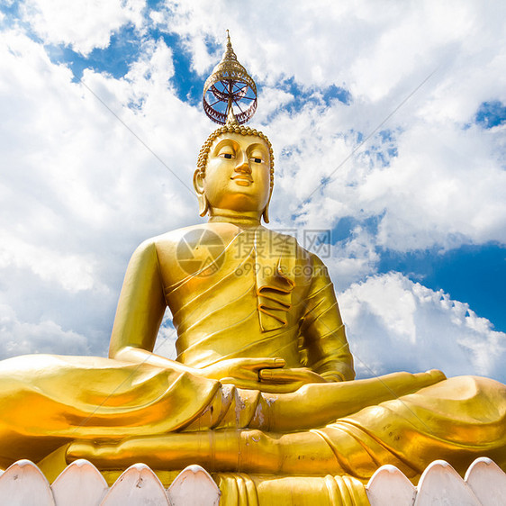 佛像甲米老虎洞 甲米 泰国旅游寺庙天空佛陀雕像建筑学上帝雕塑沉思宗教图片