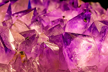 紫水晶康复矿物石英反射宝石珠宝石头装饰品服装紫丁香图片