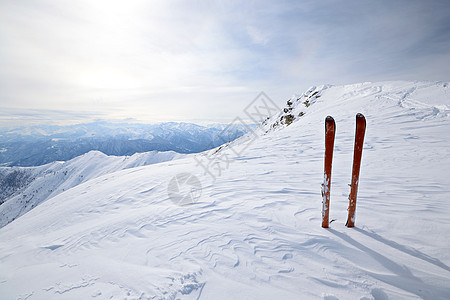 游滑雪旅行设备寂寞冰川勘探荒野逆境器材活动体育冒险大天堂图片