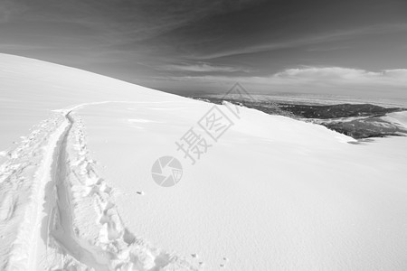 阿尔卑斯山的冬季冒险移动荒野逆境冰川极限自由滑雪季节勘探山脉图片