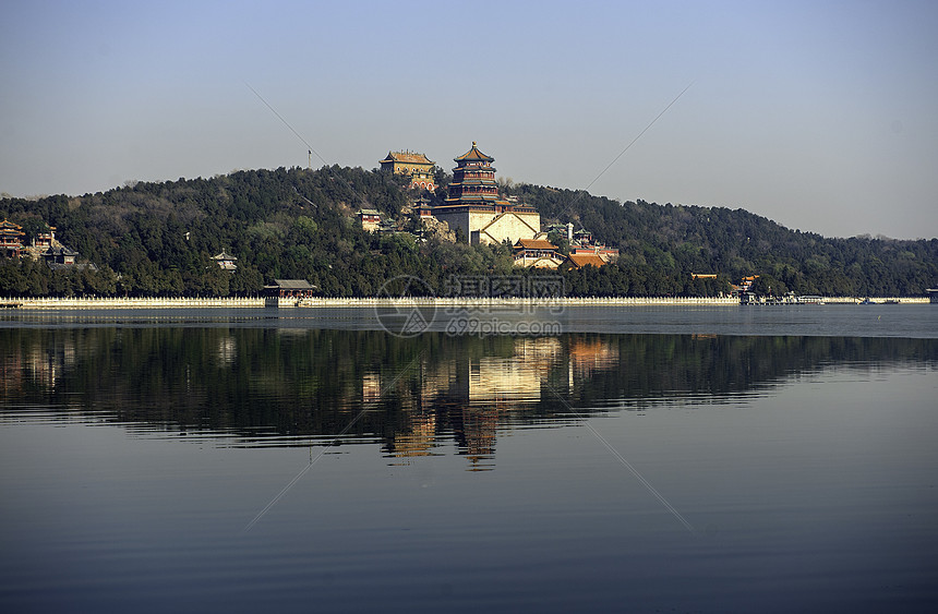 夏日宫殿花园旅行风景文化旅游天空历史性爬坡公园蓝色图片