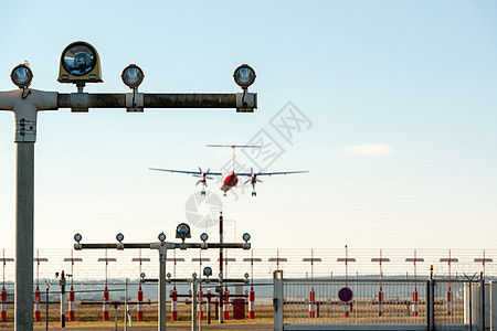 机场着陆灯客机蓝色技术喷射商业运输安全飞机场速度旅游图片