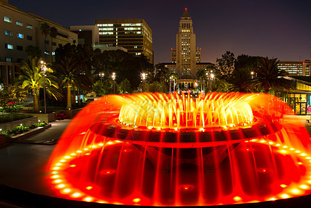 洛杉矶市政厅 从大公园里看到喷泉摩天大楼色彩都市地方旅游目的地水平摄影风光图片