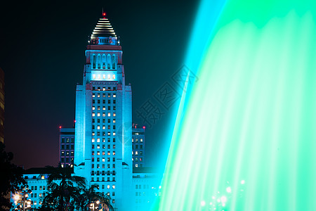 洛杉矶市政厅 从大公园里看到水平喷泉地方都市市中心外观摩天大楼旅游摄影运动图片