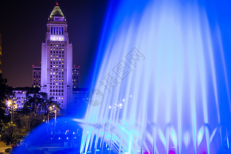 洛杉矶市政厅 从大公园里看到蓝色摄影摩天大楼都市建筑旅游外观风光城市运动图片