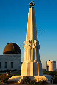 格里菲思公园天文学人纪念碑天空风景建筑天文学家目的地外观阳光旅游天文台结构背景