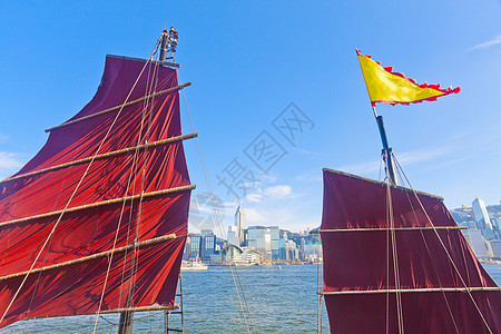 维多利亚港香港的垃圾船背景图片