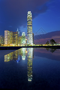 香港夜校大楼玻璃天际旅行霓虹灯地标反射中心办公室场景天空图片