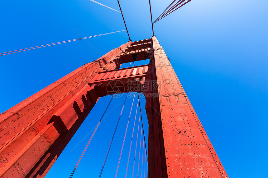 金门大桥在旧金山的详情 加利福尼亚州运输电缆交通汽车地标天空海洋旅游城市旅行图片