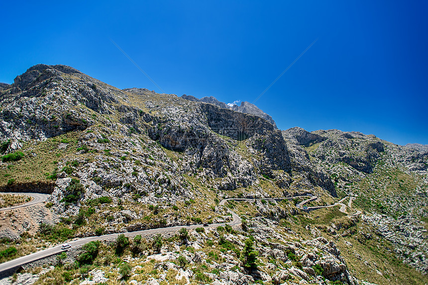 马洛卡山区公路吸引力全景松树蓝色晴天公园旅行传统风景假期图片