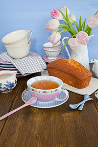 茶和蛋糕蓝色盘子杯子花朵生日粉色郁金香茶壶勺子骨瓷图片