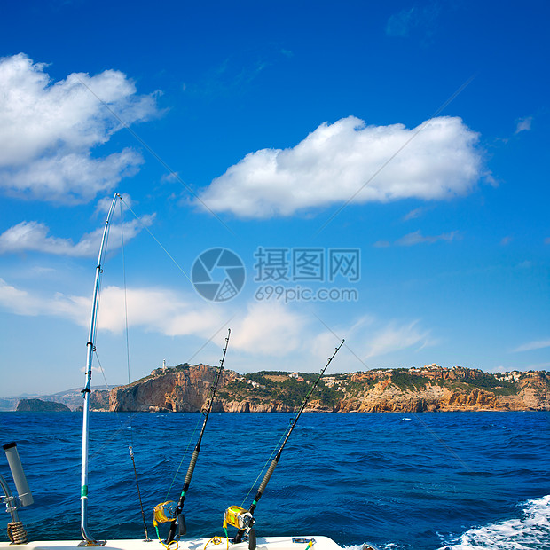 地中海捕鱼钓钓渔船棒地平线天空蓝色海滩地标旅行旅游海岸石头运动图片