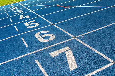 运行轨道竞赛运动车道体育场起跑线蓝色图片