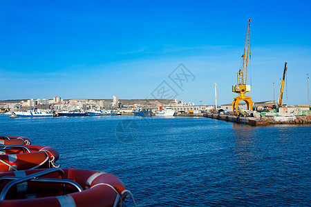 西班牙阿利坎特圣波拉港码头旅游天空港口海滩帆船城市渔船海洋地标建筑物图片