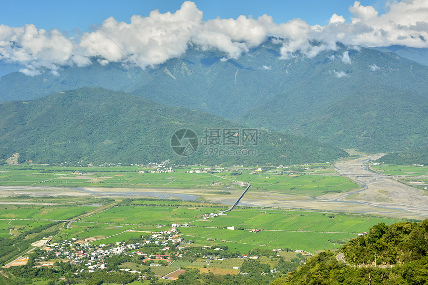 Hualien农田农业远足爬坡天空场景草地顶峰公园风景旅行图片