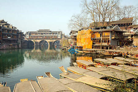 中国风港的红巧桥房子建筑学地方街道旅游小屋文化建筑灯笼目的地图片