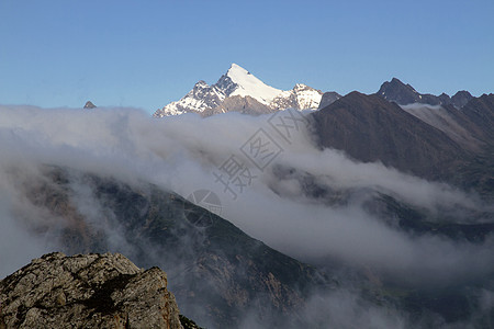 山地景观游客假期遗产旅游天堂生态美丽水流环境森林图片