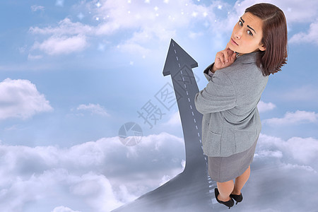 令人忧心的女商务人士综合形象公司思维数字天空绘图多云职业商业计算机人士图片