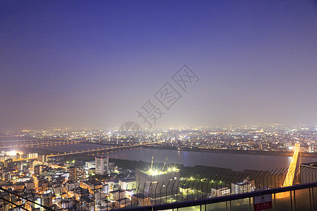 夜中大阪天线景观城市旅游办公室吸引力游客风景观光旅行天际图片