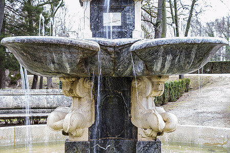 西班牙马德里阿兰朱兹宫神泉喷泉 西班牙马德里公园飞溅花园风格装饰城市旅行运动石头液体图片