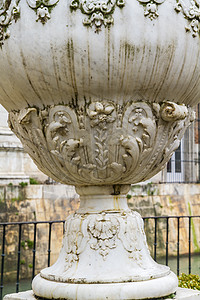 西班牙马德里阿兰朱兹宫神泉喷泉 西班牙马德里地标艺术公园天空旅游柱子国王花园建筑花朵图片