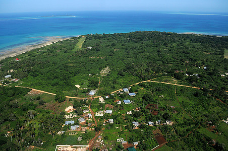 空中森林海洋蓝色风景航空农场飞行船运地标鸟瞰图图片