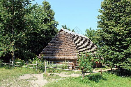 喀尔巴阡地区老旧农村住房好奇心建筑生活窗户街道房子村庄运动乡村庭院图片