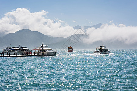 日月月月湖风景森林太阳蓝色天堂场景旅游爬坡码头旅行天空图片