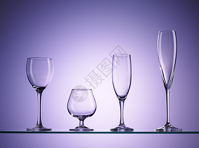 葡萄酒杯水晶器皿白色黑色眼镜插图紫色饮料玻璃派对图片