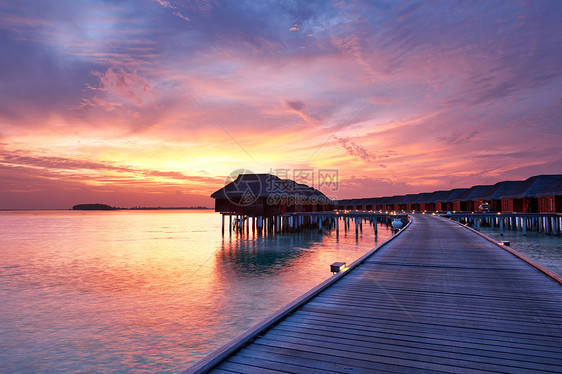马尔代夫海滩日落蓝色酒店日出码头旅行假期热带别墅平房海滩图片