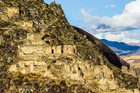 古老的Inca堡垒和南美洲安第斯山脉秘鲁圣谷山丘镇寺庙农业遗址旅行阳台旅游蓝天白云景点圣谷防御图片