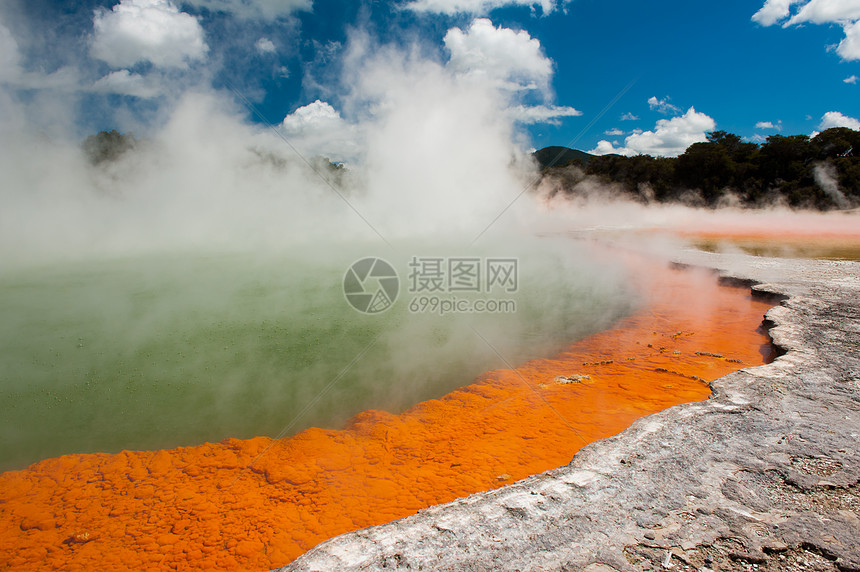 香槟池气泡矿物晴天火山热液仙境薄雾旅行橙子天空图片