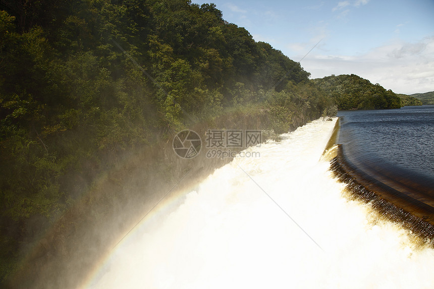 美国克罗顿大坝娱乐彩虹白色峡谷风景溪流公园瀑布石头图片