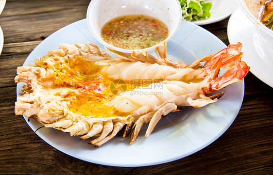 泰国大虾Rosenbergii的灰状新鲜大虾美食沼虾烹饪餐厅奢华甲壳动物龙虾工作室美味图片