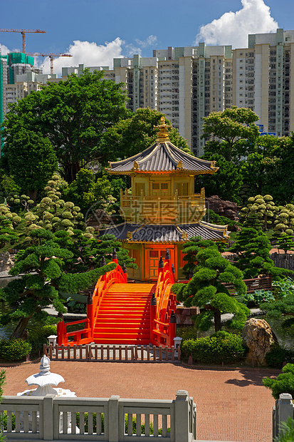 香港南里安花园的大桥和圣殿旅行公园金子寺庙宝塔文化摩天大楼建筑历史池塘图片