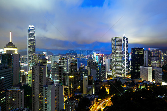 香港晚上的天线港口建筑摩天大楼建筑学景观天空商业经济公司城市图片