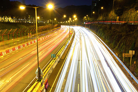 高速公路上的交通路线运动汽车车辆城市踪迹金融街道生活建筑学速度图片
