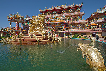 纳贾中国神庙雕像 泰国春布里蓝色建筑宗教艺术颜色红色眼睛历史旅行眼镜蛇图片