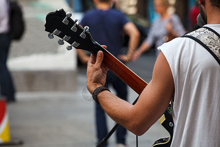 吉他玩家吉他英雄节日演员观众盒子场景娱乐音乐街道民间图片
