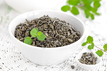 含薄荷茶的茶饮料时间枝条薄荷草本植物产品芳香植物刺激香气图片