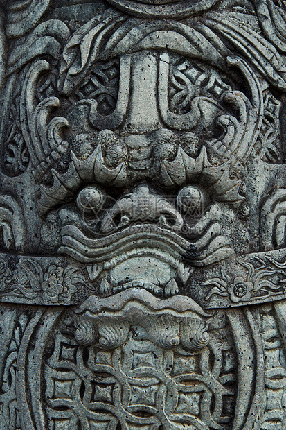 石龙雕塑的面孔图片