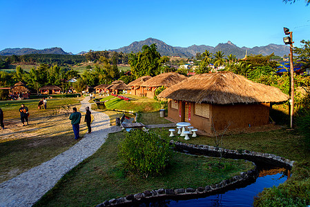 泰国传统泰国中国泰华云南村村庄城市树叶文化世界石头农村艺术房子木头图片