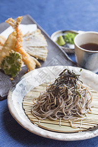 日本面条索巴午餐食品美食饮食蔬菜筷子烹饪海藻竹子食物图片
