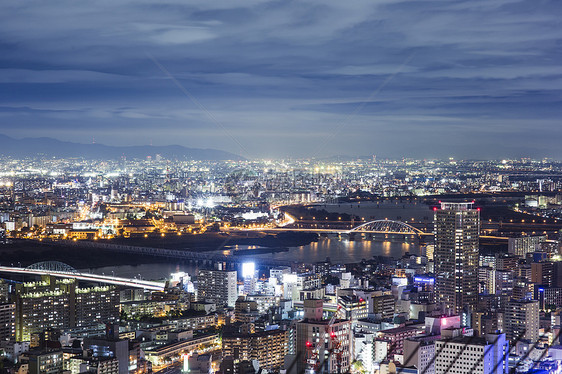 大阪市紫色的乌梅达天空最美景图片