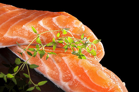 生鱼寿司美食食物健康饮食鱼片海鲜牛扒橙子黑色烹饪横截面图片