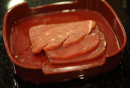 新鲜肉午餐节日美食烧烤屠夫奶牛猪肉用餐厨房烹饪图片