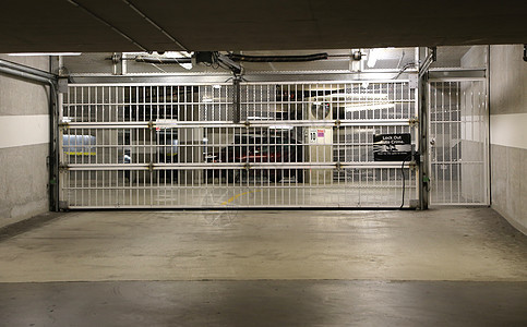 地下内地停车场车库图片