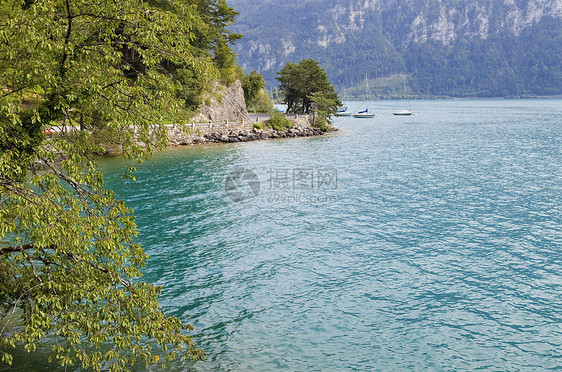 苏威湖高山白色孤独旅行港口蓝色图片